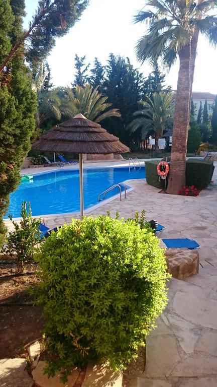 Regina Gardens Lovely Apartment Paphos Esterno foto