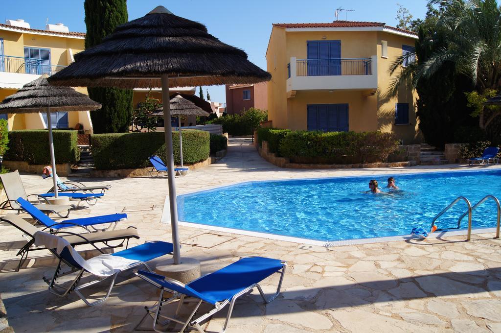 Regina Gardens Lovely Apartment Paphos Esterno foto