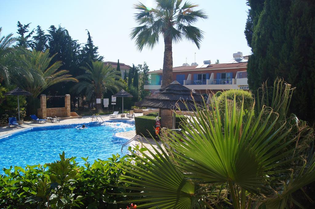 Regina Gardens Lovely Apartment Paphos Esterno foto