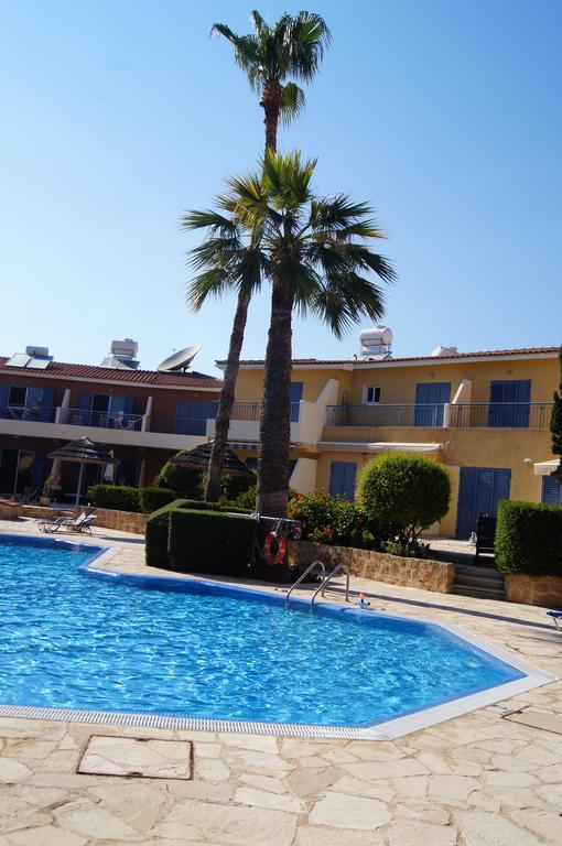 Regina Gardens Lovely Apartment Paphos Esterno foto