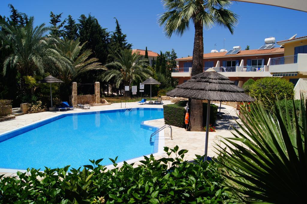 Regina Gardens Lovely Apartment Paphos Esterno foto